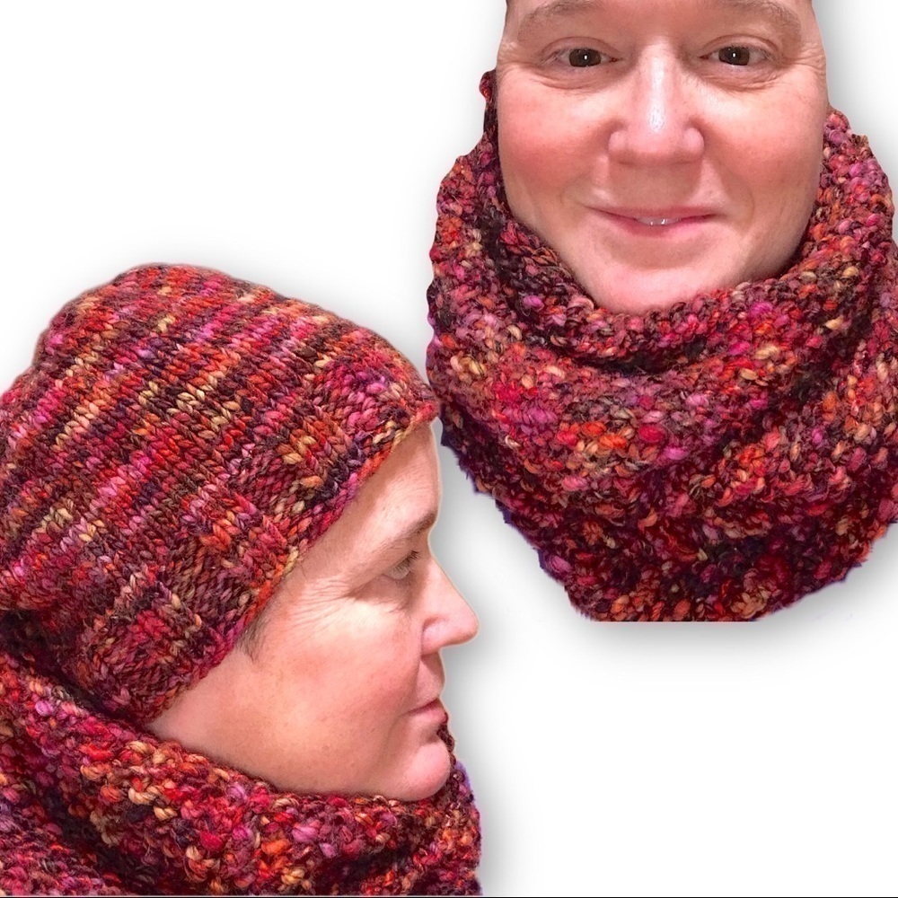 Handmade knit neck warmer cowl gaiter and hat set
